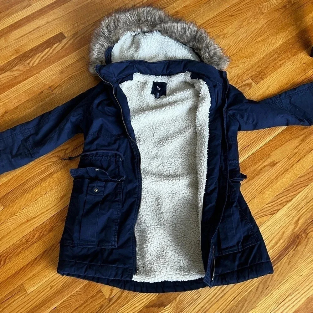 GAP sherpa lined winter jacket - Picture 5 of 11